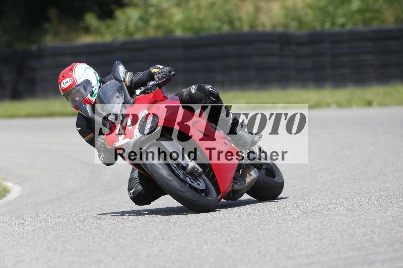 /27 12.06.2025 Ducati Schweiz Trackday Warmup  ADR/gelb-jeaune/31
